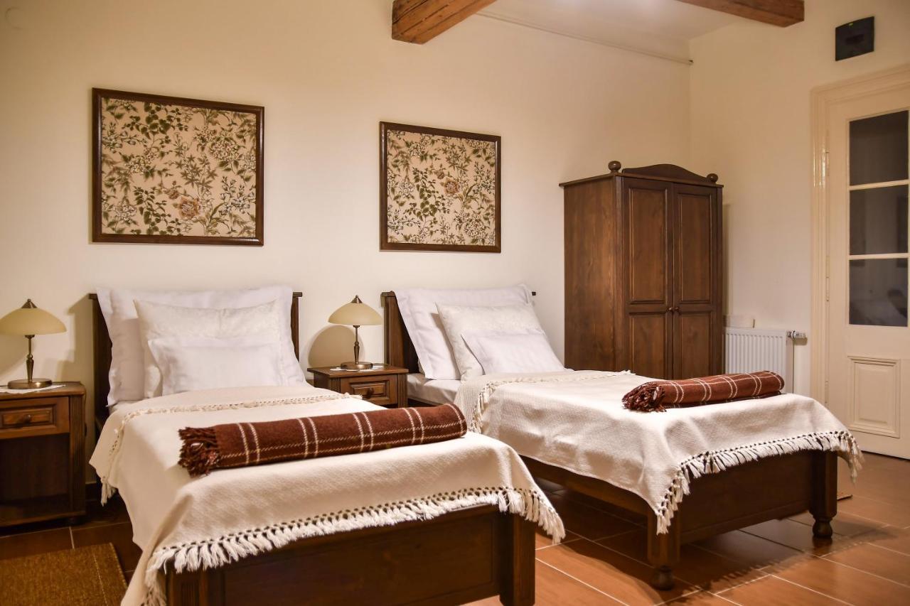 Szin-Es Vendeghaz Bed & Breakfast Szentes Luaran gambar